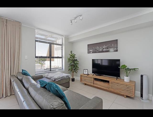 2 BEDROOM APARTMENT TO LET IN KENILWORTH